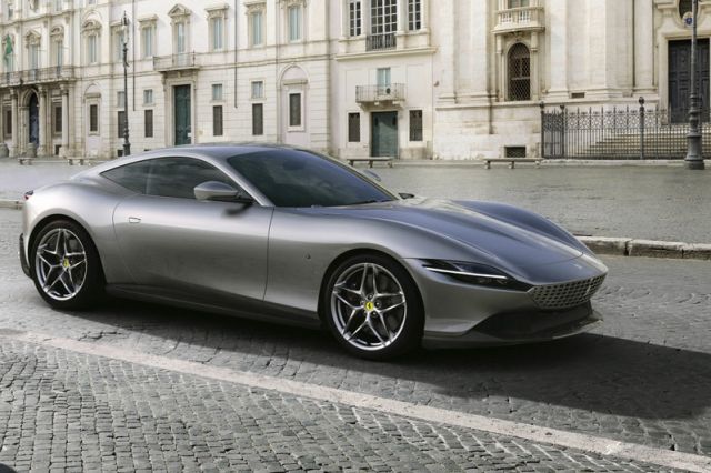 FERRARI ROMA V8
