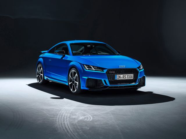 AUDI TT COUPE RS *