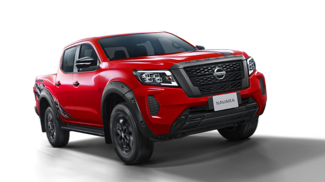 NISSAN NAVARA DOUBLE CAB CALIBRE E 6MT BLACK EDITION