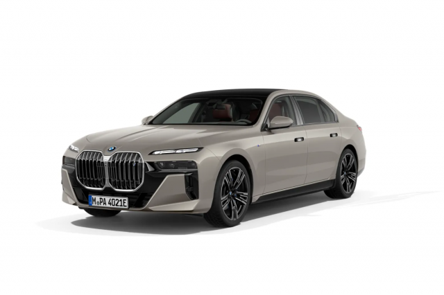 BMW I7 XDRIVE60 M SPORT *