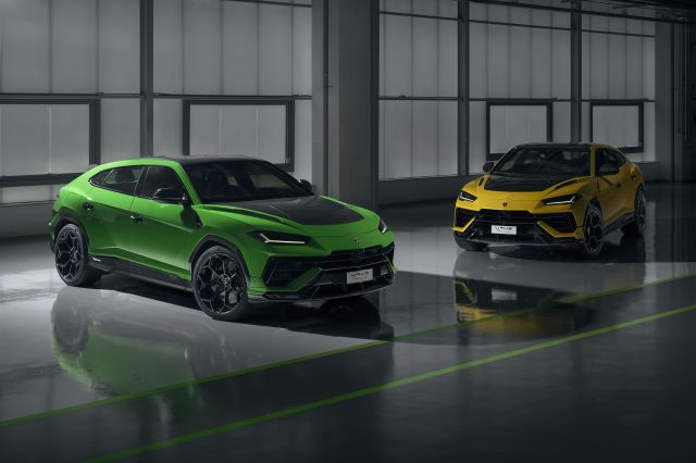 LAMBORGHINI URUS PERFORMANTE *