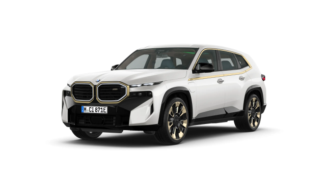 BMW XM M HYBRID *
