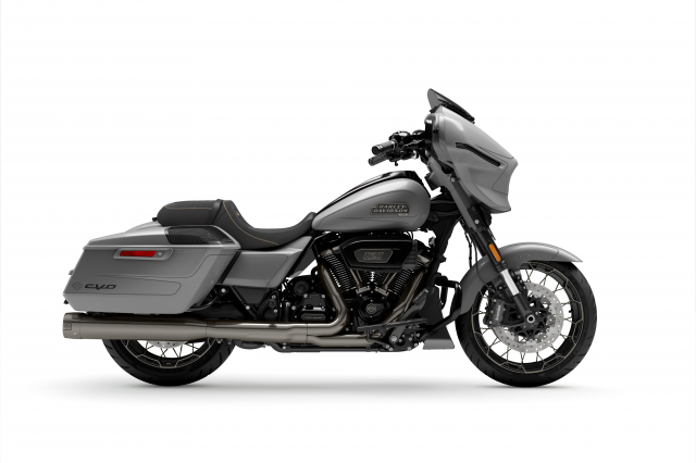 HARLEY-DAVIDSON CVO STREET GLIDE