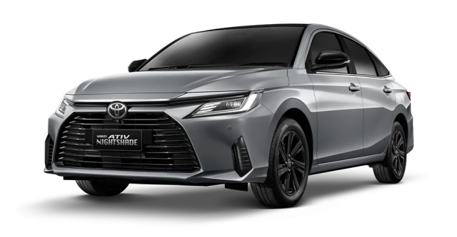 TOYOTA YARIS ATIV  NIGHTSHADE